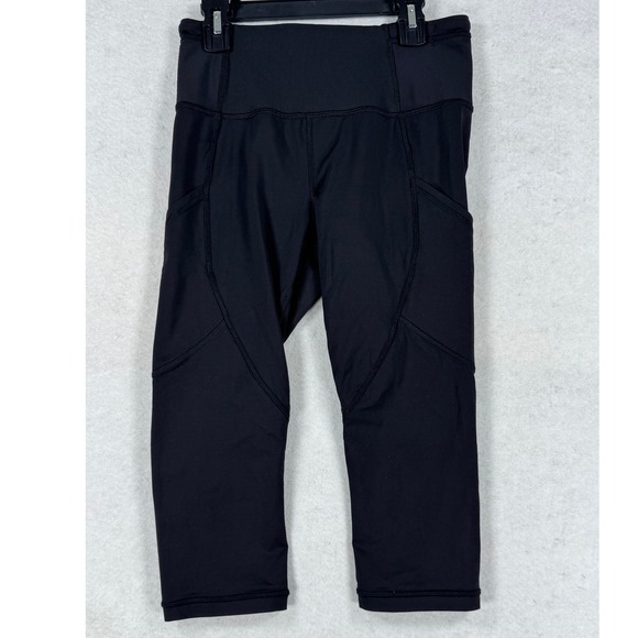 lululemon athletica Pants - Lululemon Black High Rise Crop Leggings Ruched Back Mesh‎ Pockets Size 6